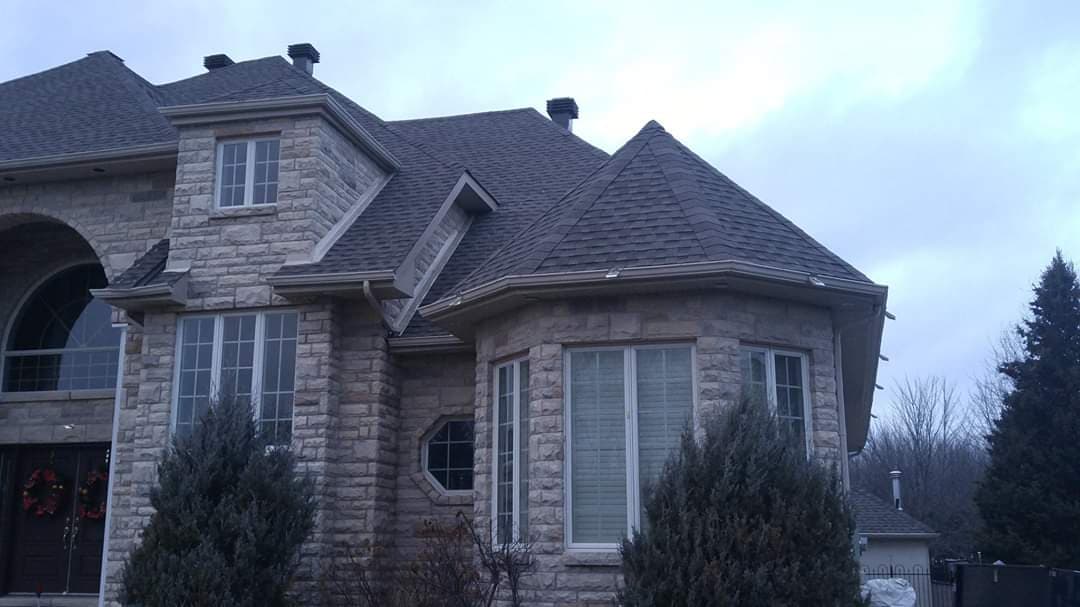Emerald Links Golf Course — Golf Course Community Roof Replacement
